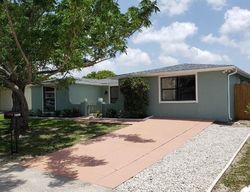  Burnham Dr, Port Richey FL