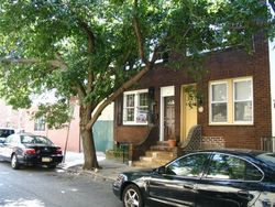 Pre-foreclosure in  BAINBRIDGE ST Philadelphia, PA 19146