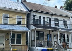 Pre-foreclosure Listing in W FRANKLIN ST WOMELSDORF, PA 19567