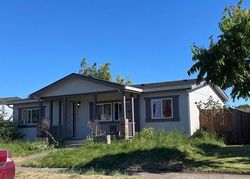 Pre-foreclosure in  DAVID AVE Eugene, OR 97404