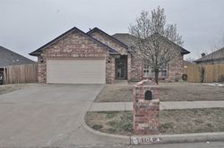 Pre-foreclosure in  EAGLE CIR Oklahoma City, OK 73135