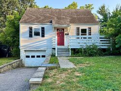 Pre-foreclosure in  SUNRAY ST Cincinnati, OH 45230