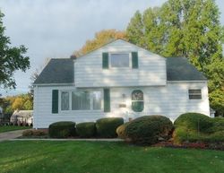 Pre-foreclosure in  CHESTNUT HILL DR Willoughby, OH 44094
