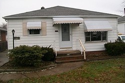 Pre-foreclosure in  WELLINGTON AVE Cleveland, OH 44134