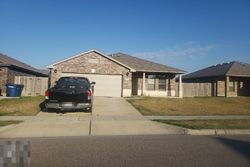 Pre-foreclosure in  RHUMBA TRL Corpus Christi, TX 78410