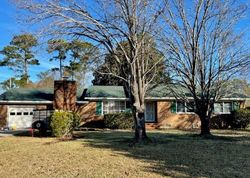 Pre-foreclosure in  TERRY LN Wilmington, NC 28405