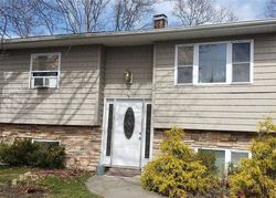 Pre-foreclosure Listing in PENNWOOD DR MASTIC BEACH, NY 11951