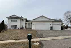 Pre-foreclosure Listing in SUNNY RIDGE DR CARVER, MN 55315