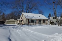 Pre-foreclosure in  ISLEMOUNT PL Minneapolis, MN 55422