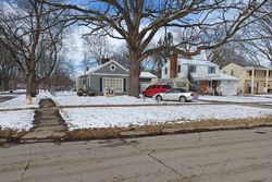 Pre-foreclosure in  E 2ND ST Flint, MI 48503