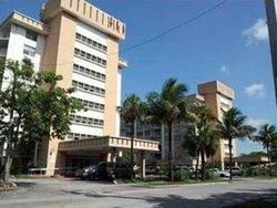 Pre-foreclosure in  NE 9TH AVE  Miami, FL 33162