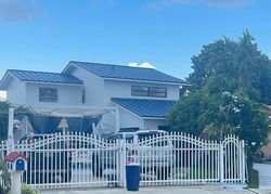 Pre-foreclosure in  SW 98TH PL Miami, FL 33174