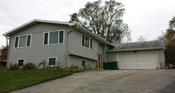 Pre-foreclosure in  N WESTWOOD DR Mchenry, IL 60051