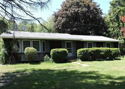 Pre-foreclosure in  POND CIRCLE RD Westbrook, CT 06498