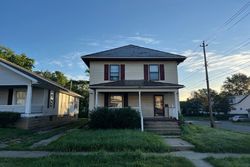 Pre-foreclosure in  MCCONNELL AVE Zanesville, OH 43701