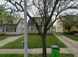 Pre-foreclosure in  ROCKSIDE RD Cleveland, OH 44125