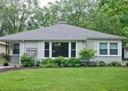 Pre-foreclosure in  WINDSOR RD Highland Park, IL 60035