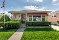 Pre-foreclosure in  N RUTHERFORD AVE Chicago, IL 60656