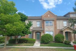 Pre-foreclosure in  BEAUMONT PL Northbrook, IL 60062