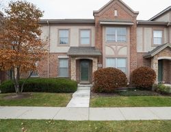 Pre-foreclosure in  BEAUMONT PL Northbrook, IL 60062