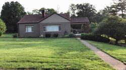 Pre-foreclosure Listing in WOODLAND DR LATONIA, KY 41015