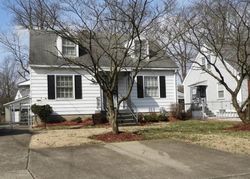 Pre-foreclosure in  S RUTLAND AVE Louisville, KY 40215