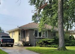 Pre-foreclosure in  42ND PL Highland, IN 46322
