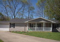 Pre-foreclosure Listing in LAURELWOOD DR ELKHART, IN 46516