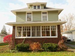 Pre-foreclosure in  S PARK AVE Kendallville, IN 46755