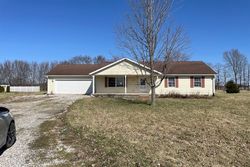 Pre-foreclosure Listing in S TIFFANY LN CRAWFORDSVILLE, IN 47933