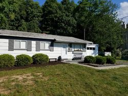 Pre-foreclosure in  2ND LT J T WROBLEWSKI LN Oak Ridge, NJ 07438