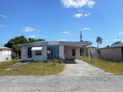 Pre-foreclosure in  LULLABY DR Holiday, FL 34691