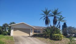 Pre-foreclosure in  SANIBEL CT Tarpon Springs, FL 34689