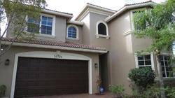 Pre-foreclosure in  LAKE WYNDS CT Boynton Beach, FL 33437