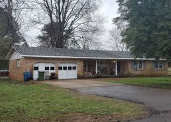 Pre-foreclosure Listing in W PASADENA AVE MUSCLE SHOALS, AL 35661