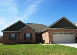 Pre-foreclosure in  LACE DR Dothan, AL 36301