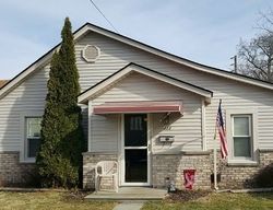 Pre-foreclosure Listing in BEARD ST FRANKFORT, IN 46041