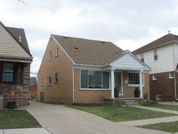 Pre-foreclosure in  WESTLAND ST Dearborn, MI 48126