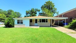 Pre-foreclosure in  ASHLAWN DR Norfolk, VA 23505