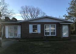 Pre-foreclosure in  JENNESS LN Newport News, VA 23602