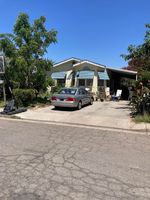 Pre-foreclosure in  S AVERY AVE Farmersville, CA 93223