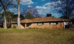 Pre-foreclosure Listing in WIMBERLY ST LONGVIEW, TX 75601