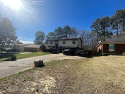 Pre-foreclosure in  CANA RD Memphis, TN 38109