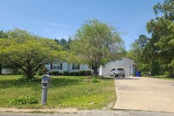 Pre-foreclosure Listing in HOOD DR CROSSVILLE, TN 38555