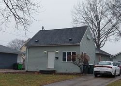Pre-foreclosure in  E HOPOCAN AVE Barberton, OH 44203