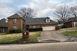 Pre-foreclosure in  HALEVILLE ST Southaven, MS 38671