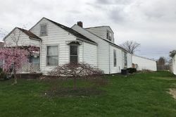 Pre-foreclosure Listing in W ENGLAND ST TAYLORVILLE, IL 62568