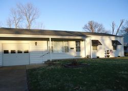 Pre-foreclosure in  AUBREY AVE Granite City, IL 62040