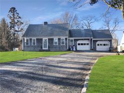 Pre-foreclosure Listing in OLD MAIN RD LITTLE COMPTON, RI 02837