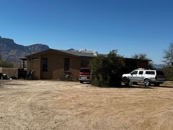 Pre-foreclosure in  N FIESTA DR Tucson, AZ 85739